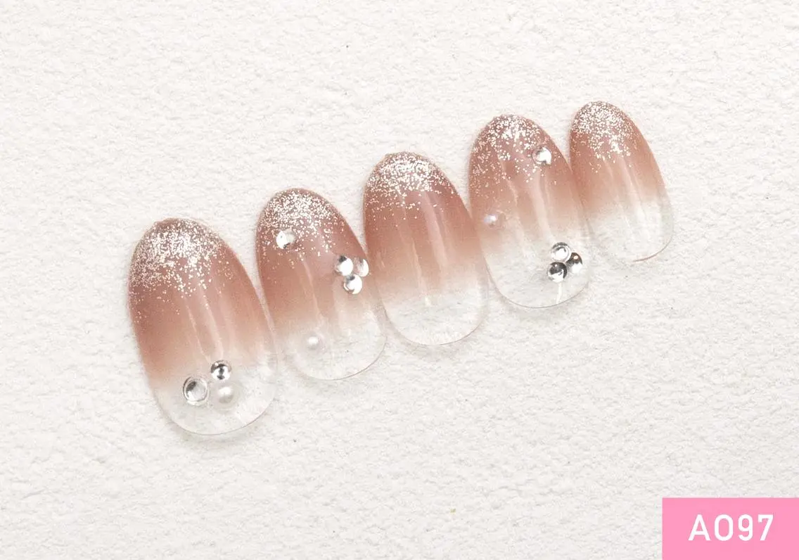 ネイル ゴールド 池袋🫧 Nailのネイルデザイン