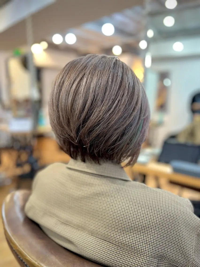 ショート カラー ブリーチ デザインカラー ブリーチなしカラー カット ヘアカラー トリートメント ERIKA/ ハイライト/ショートのヘアスタイル
