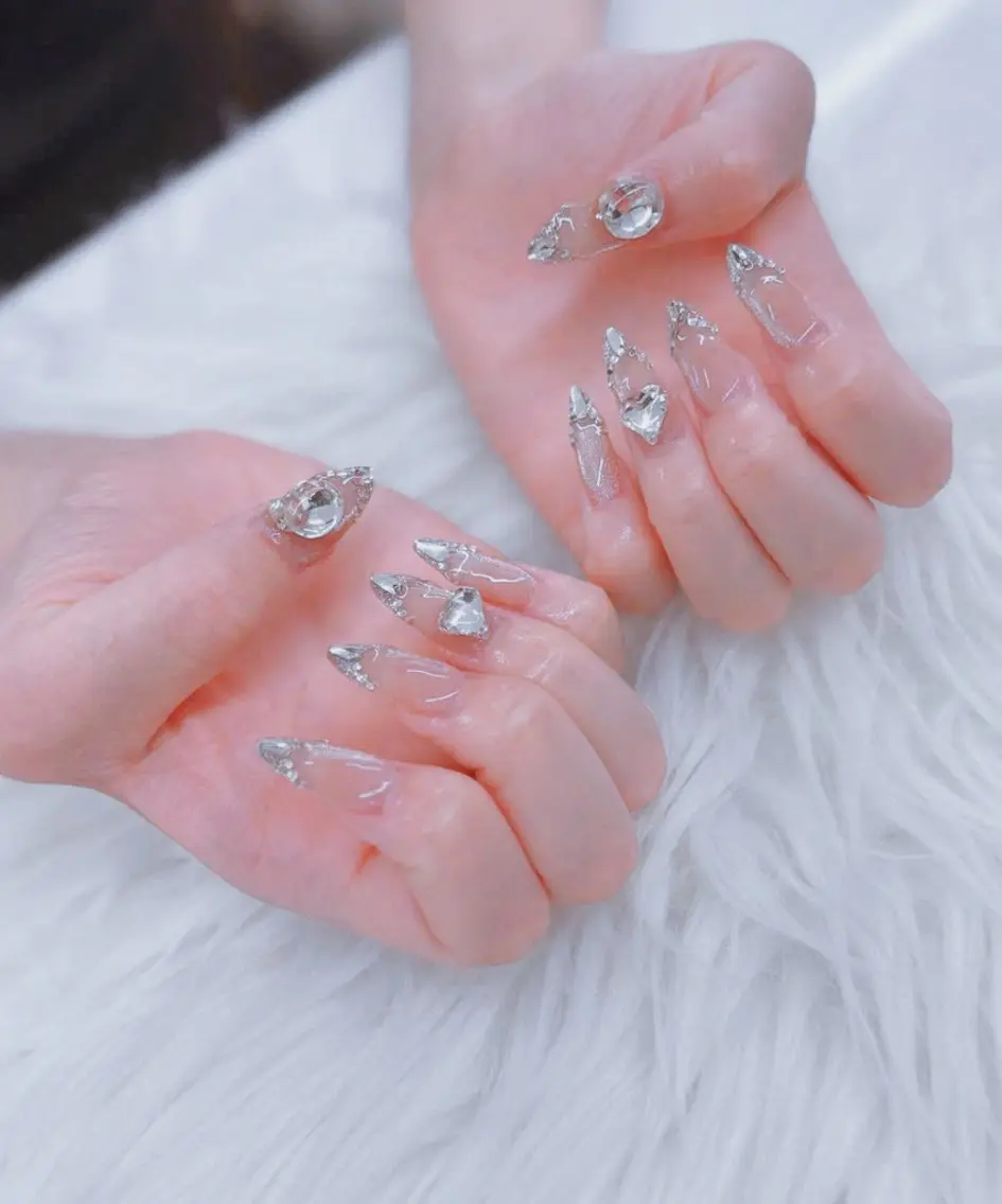 ネイル ハンドネイル LuCie Nailのネイルデザイン