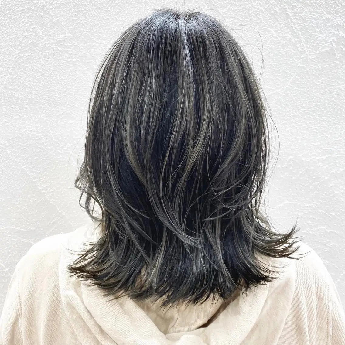 ミディアム ハイライト ヘアカラー やじま ひろこのヘアスタイル