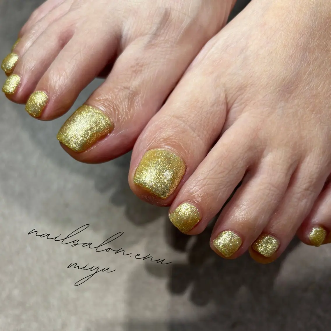 ネイル フットネイル ワンカラーネイル nailsalon enu.　miyuのネイルデザイン