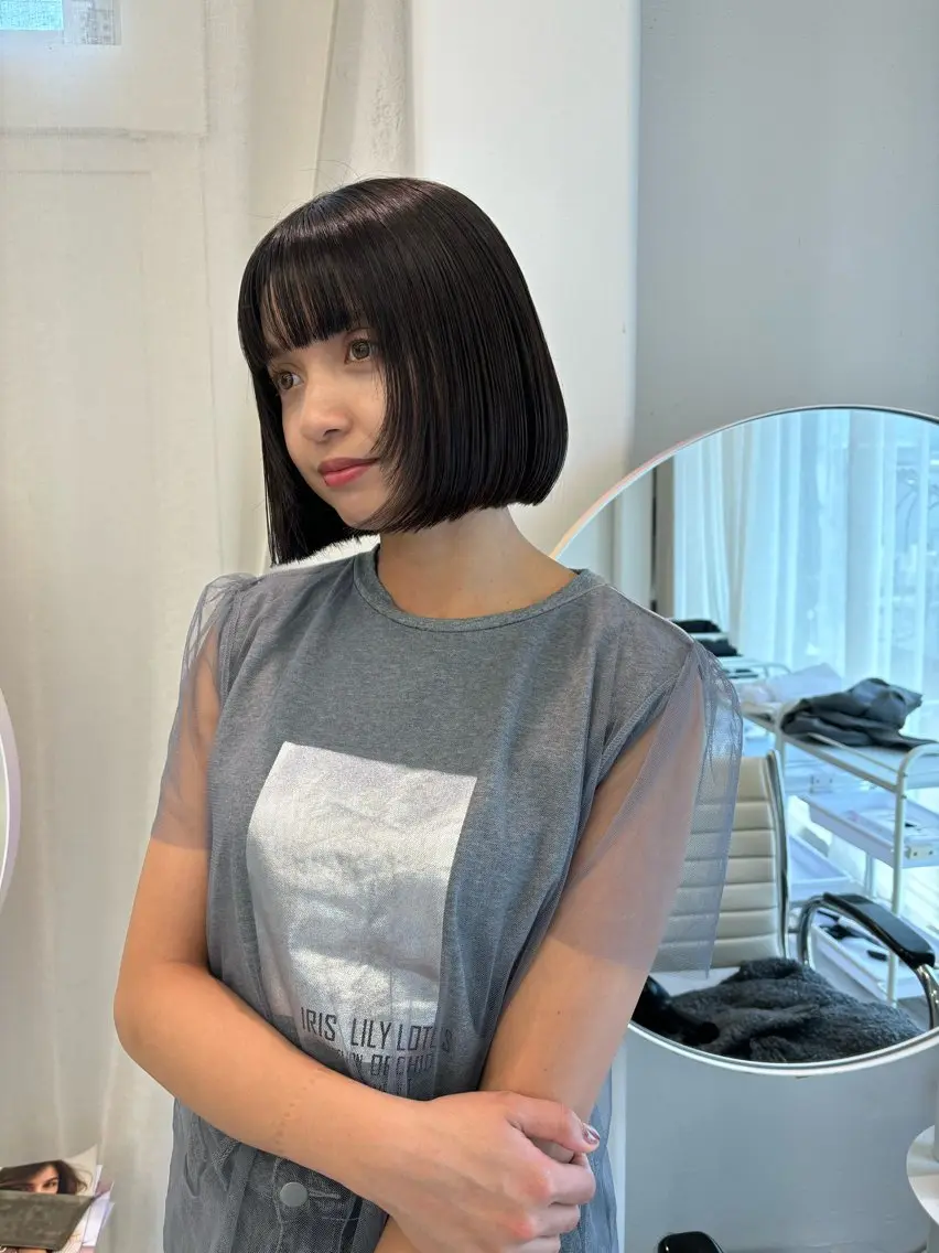 ショート カラー ボブレイヤー グレージュ ボブ レイヤーカット レイヤーカット🎀 kanaのヘアスタイル