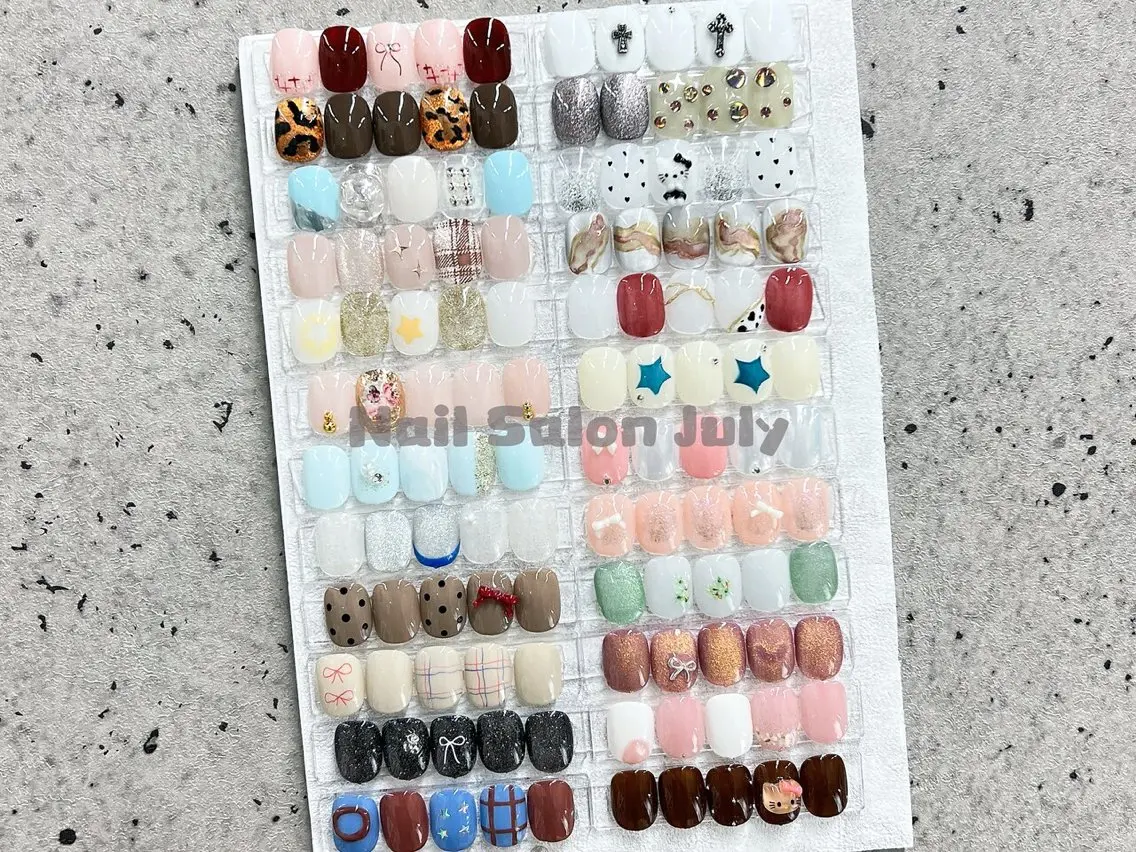 ネイル アートネイル オーロラネイル ジェルネイル ガーリー キラキラネイル July Salonのネイルデザイン