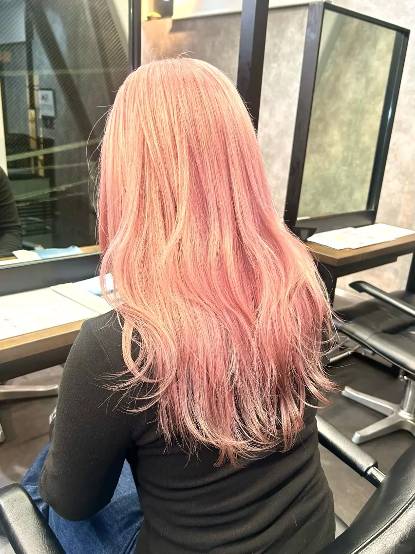 ミディアム ヘアカラー 鈴木 華奈のヘアスタイル