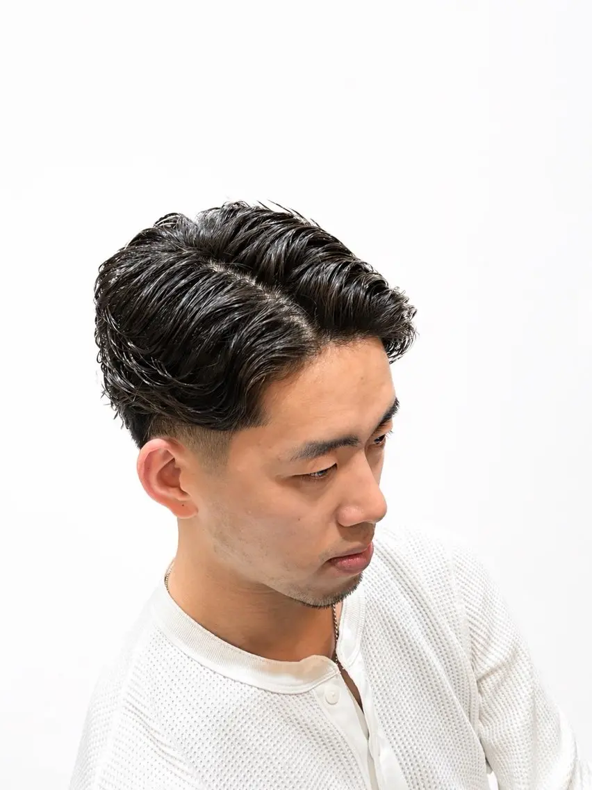 ショート カラー パーマ ヘアアレンジ メンズ 古谷 崇人のヘアスタイル