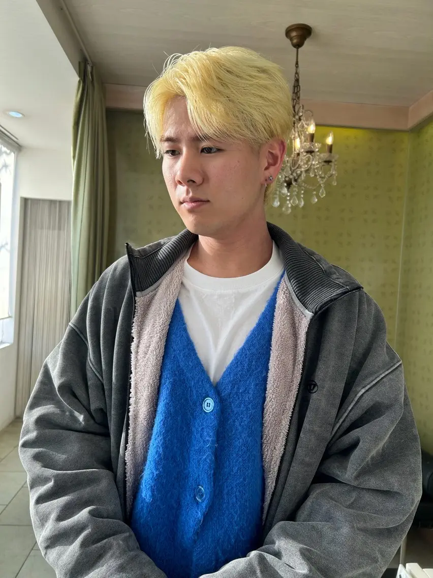 ショート カラー ブリーチ 抜きっぱなしブロンド ブロンド カット ヘアカラー 似合わせパーマ/ メンズパーマ/しゅうのヘアスタイル