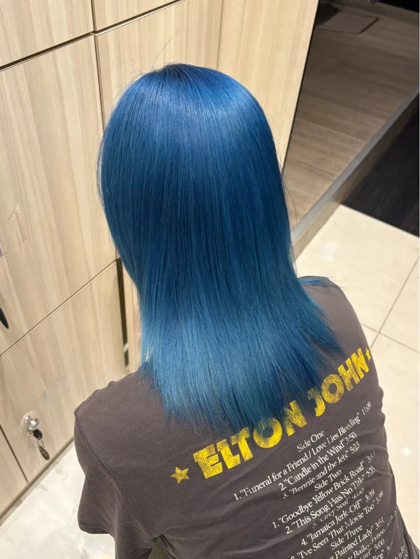 ミディアム カラー ヘアカラー トリートメント 🫧うる艶ハイトーン 🫧💘サヤ💘のヘアスタイル