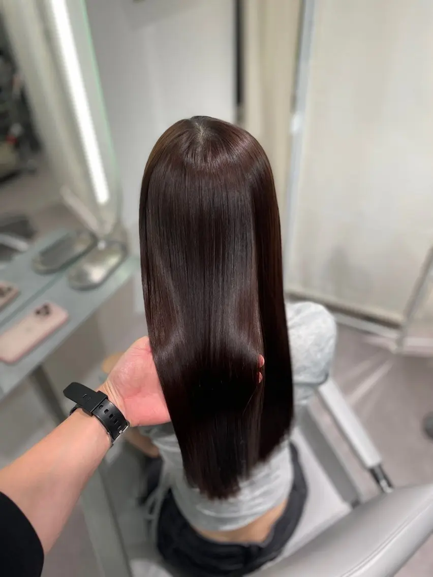 ロング 縮毛矯正 unique RINNEのヘアスタイル