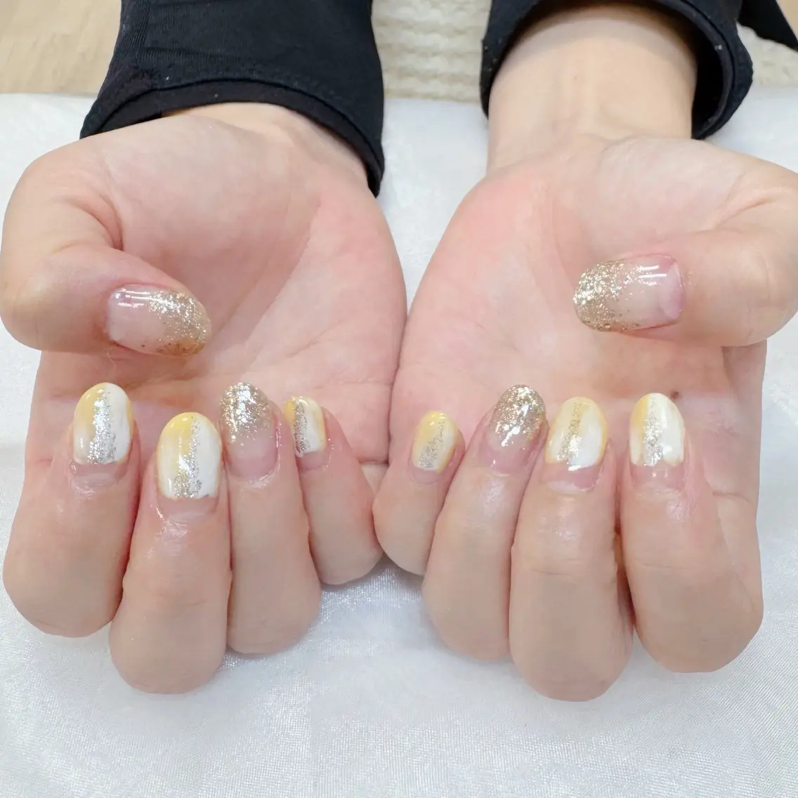 ネイル ニュアンスネイル 夏ネイル 黄色 maruyasu. yのネイルデザイン