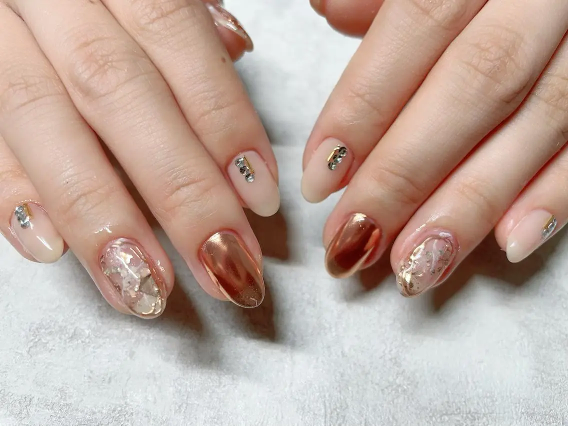 ネイル アートネイル フットネイル キラキラネイル ニュアンスネイル オフィスネイル nail happiness.のネイルデザイン