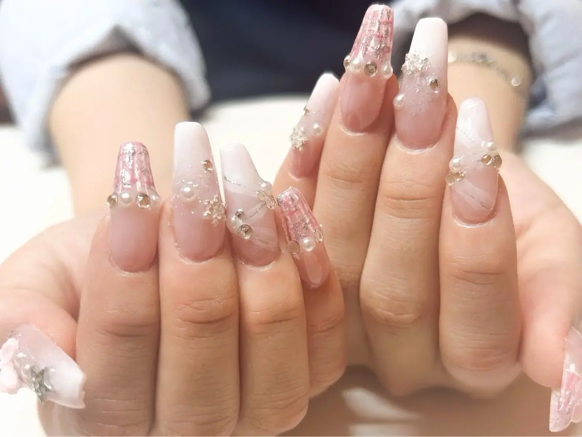 ネイル アートネイル 長さ出し 持ち込み ネイルチップ ハンドネイル sun nailのネイルデザイン