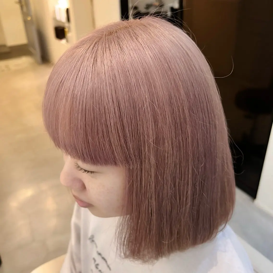 ミディアム オオバヤシ マホのヘアスタイル