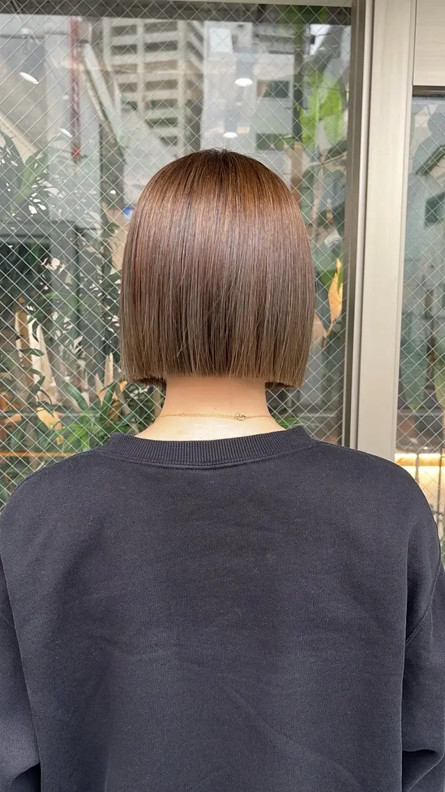 ショート カラー 切りっぱなしボブ ボブ カット ヘアカラー トリートメント 🩵ボブ/レイヤー /髪質改善🩵のヘアスタイル