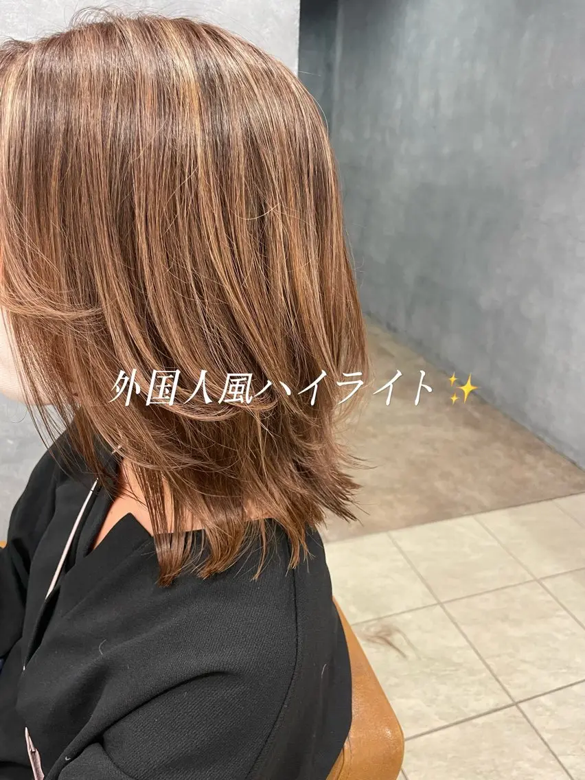 【最先端】白髪ぼかしハイライト✨➕脱白髪染めカラーor白髪染めカラー➕選べる質感ワンステップトリートメント‼️の写真