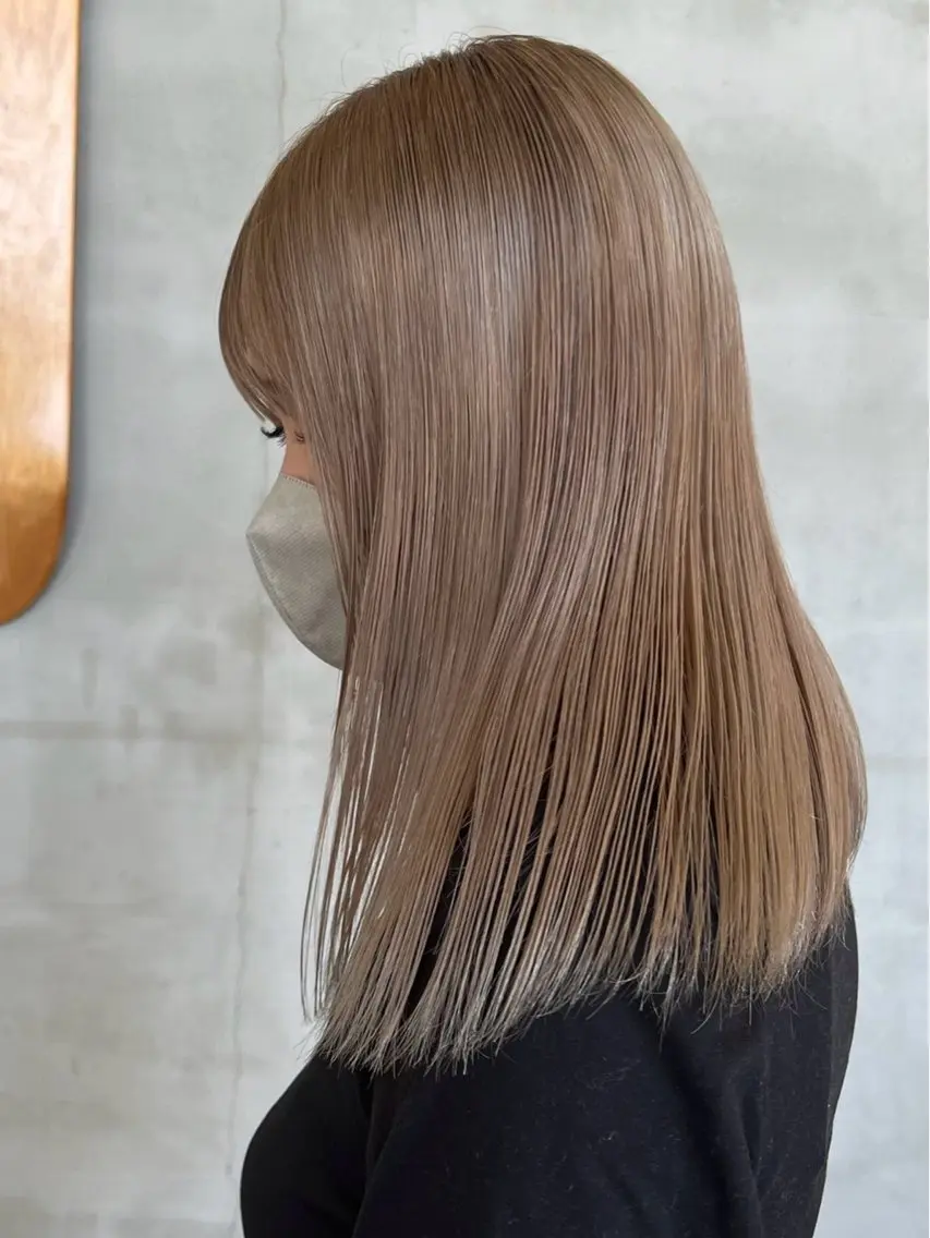 セミロング カラー ヘアカラー トリートメント 俊 介のヘアスタイル