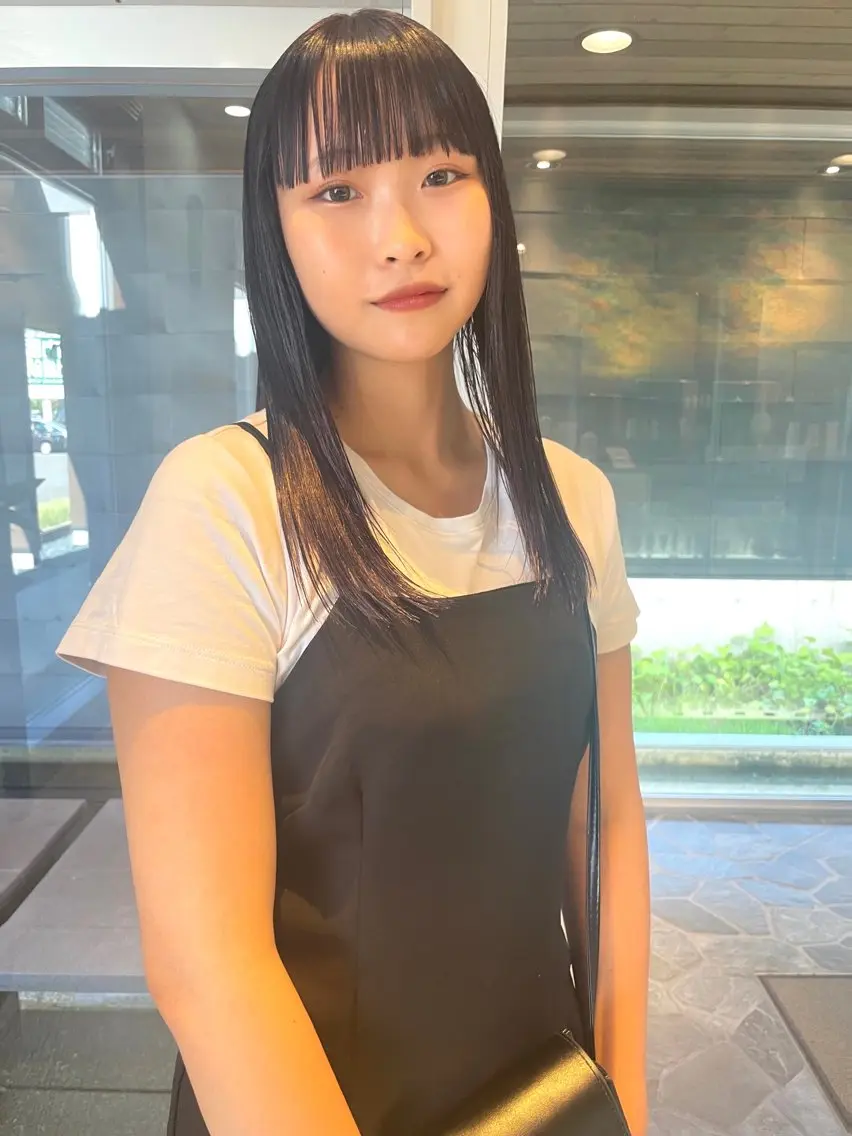 🍀2回目以降のお客様🍀🌟【デザインカット+ケア縮毛矯正+トリートメント】🌟大人気美髪への第1歩🌟の写真