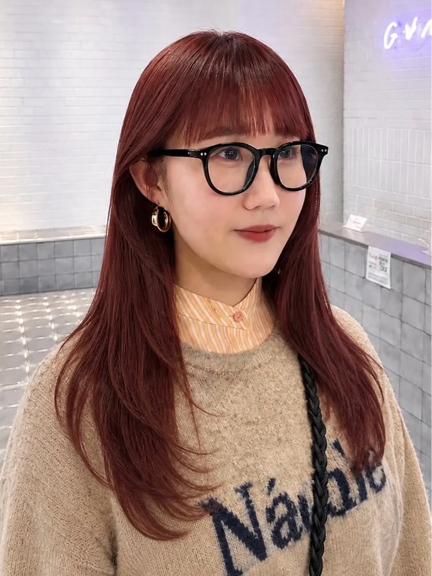 ミディアム カラー ヘアアレンジ ブリーチ 透明感カラー ダブルカラー ブリーチなしカラー 韓国風ヘア カット ヘアカラー トリートメント ヘッドスパ ヘアセット レイヤー×ベージュ ×暖色🩷AINAのヘアスタイル