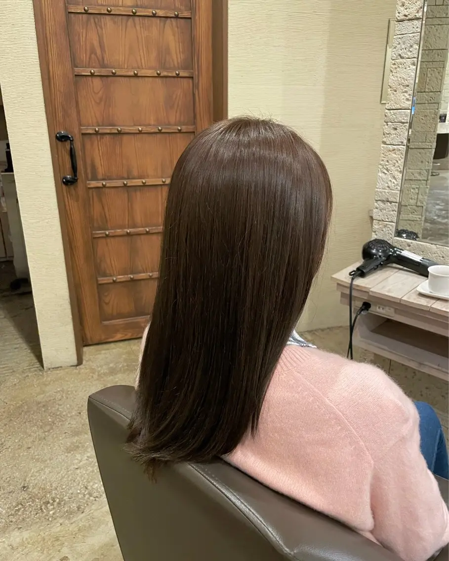 セミロング アッシュ アッシュブラウン ヘアカラー トリートメント 木村 一葵のヘアスタイル