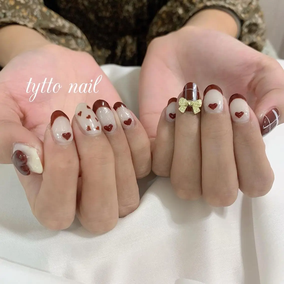 ネイル ボルドー ハート 韓国ネイル 赤色 リボン ハンドネイル tytto nail ❤︎‪‪eri‪‪のネイルデザイン