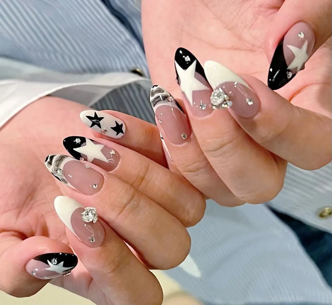 ネイル ハンドネイル ハンドケア 🍑 momo_nailのネイルデザイン