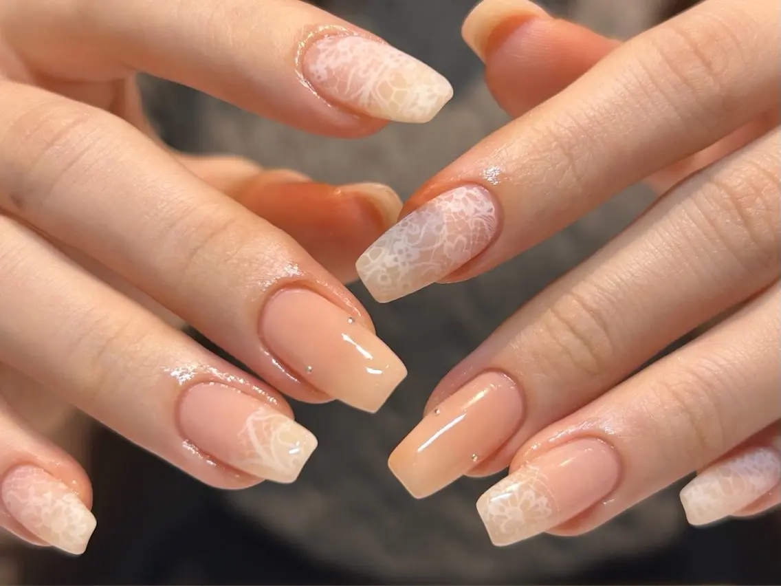 ネイル ハンドネイル Ezura Yumi / mo-veのネイルデザイン