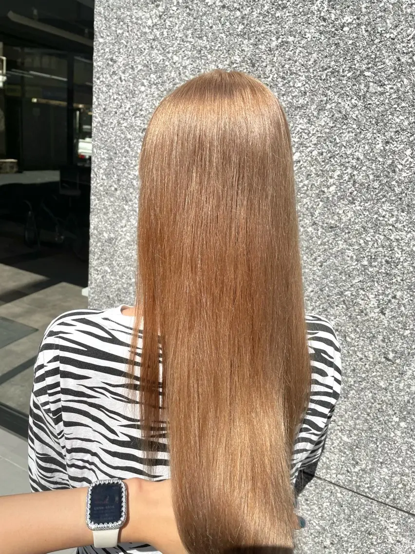 ロング カラー 🩵ハイトーン/ レイヤーYUZU🩵のヘアスタイル