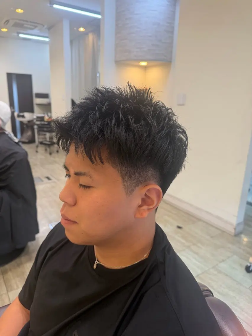 メンズ 呉屋 俊介のヘアスタイル