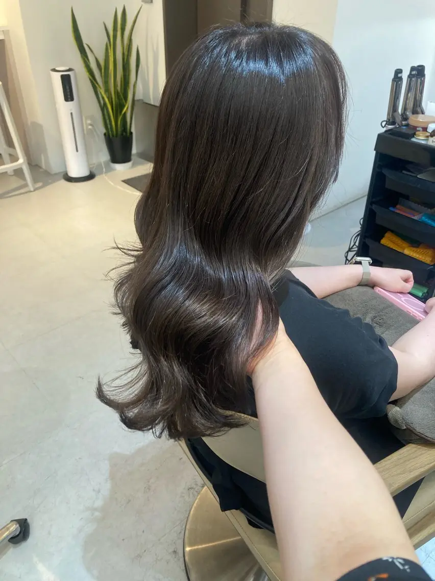 セミロング カット ヘアカラー トリートメント ✨色持ちの良い艶 カラー✨蟹江真世のヘアスタイル