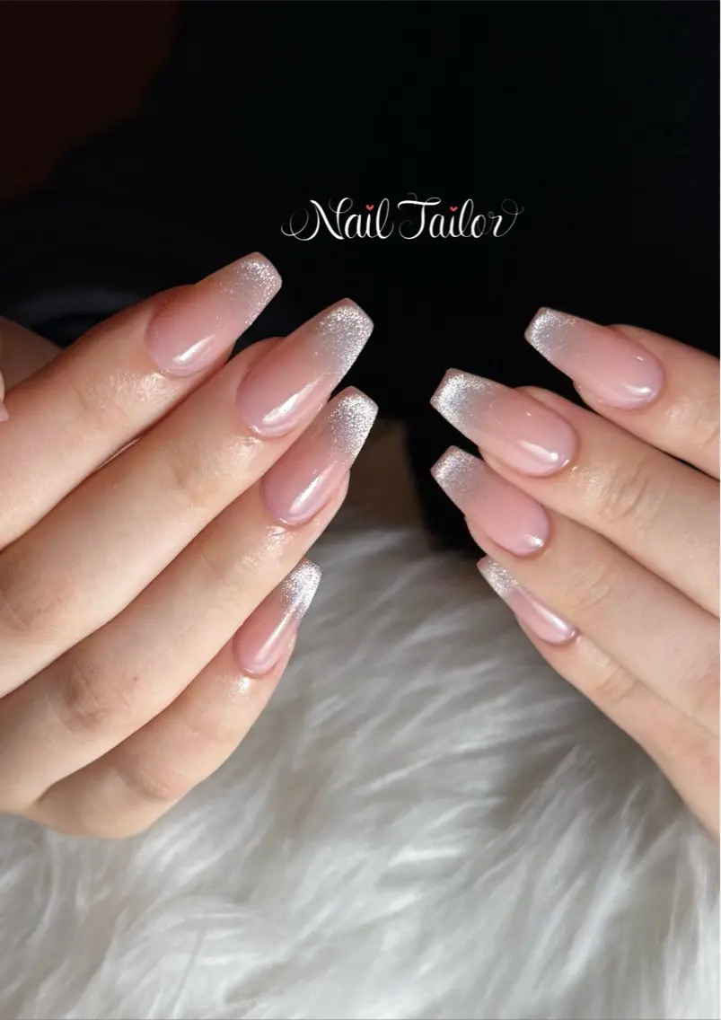ネイル 長さ出し フレンチネイル グラデーション キラキラネイル マグネットネイル ハンドネイル NailTailor ネイルテイラーのネイルデザイン