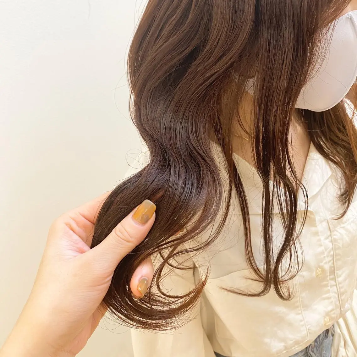 セミロング カラー パーマ ヘアアレンジ メンズ キッズ ネイル マツエク・マツパ モリモト サナのヘアスタイル