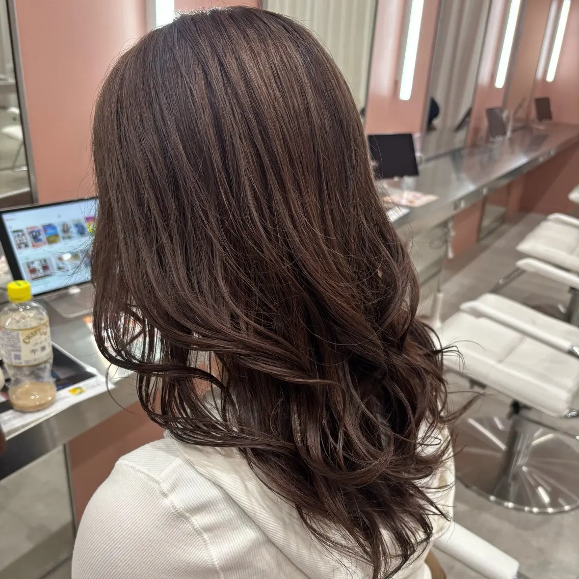 セミロング ヘアカラー トリートメント 🍒韓国ヘア🍒髪 質改善🍒momoのヘアスタイル