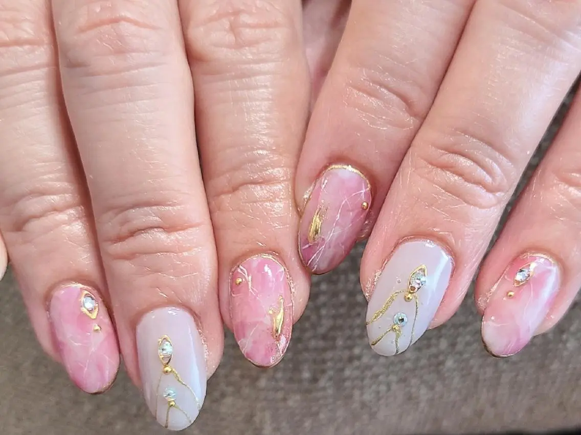 ネイル ニュアンスネイル ピンク ハンドネイル NOGUCHI  KANAのネイルデザイン