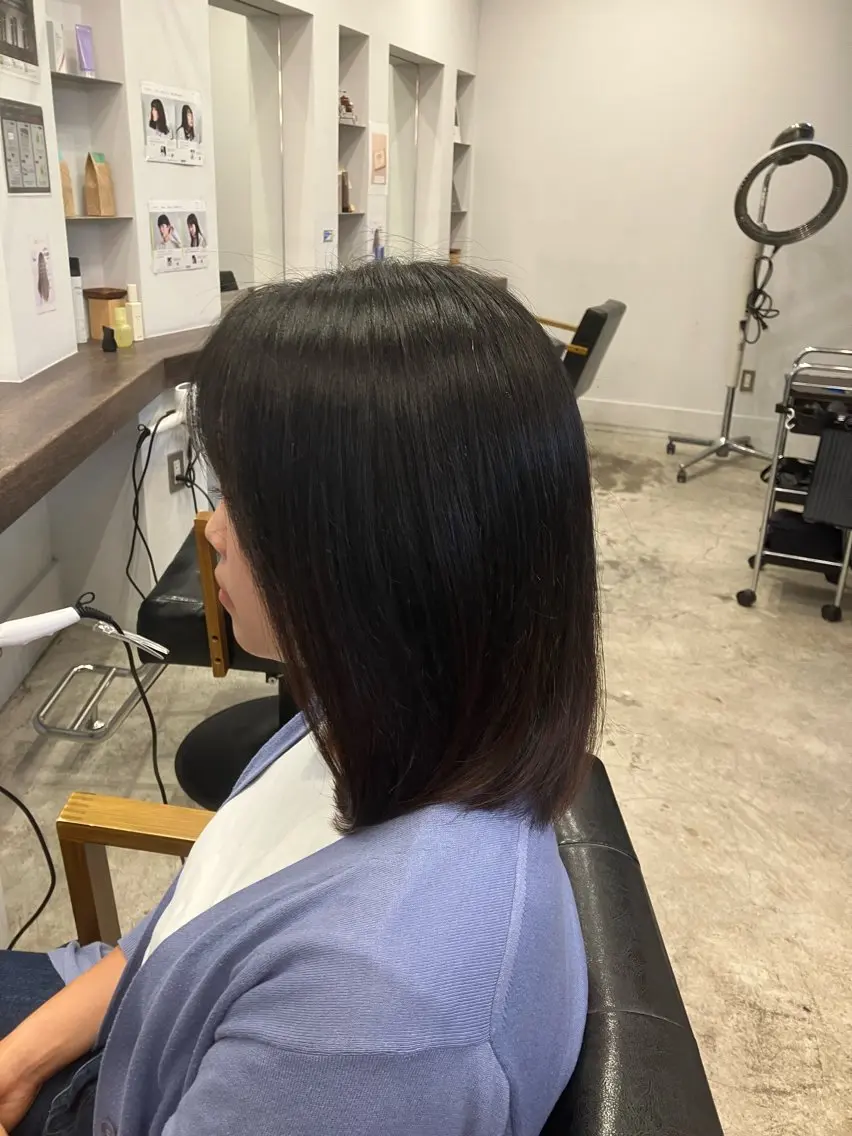 ミディアム Riant Meguのヘアスタイル