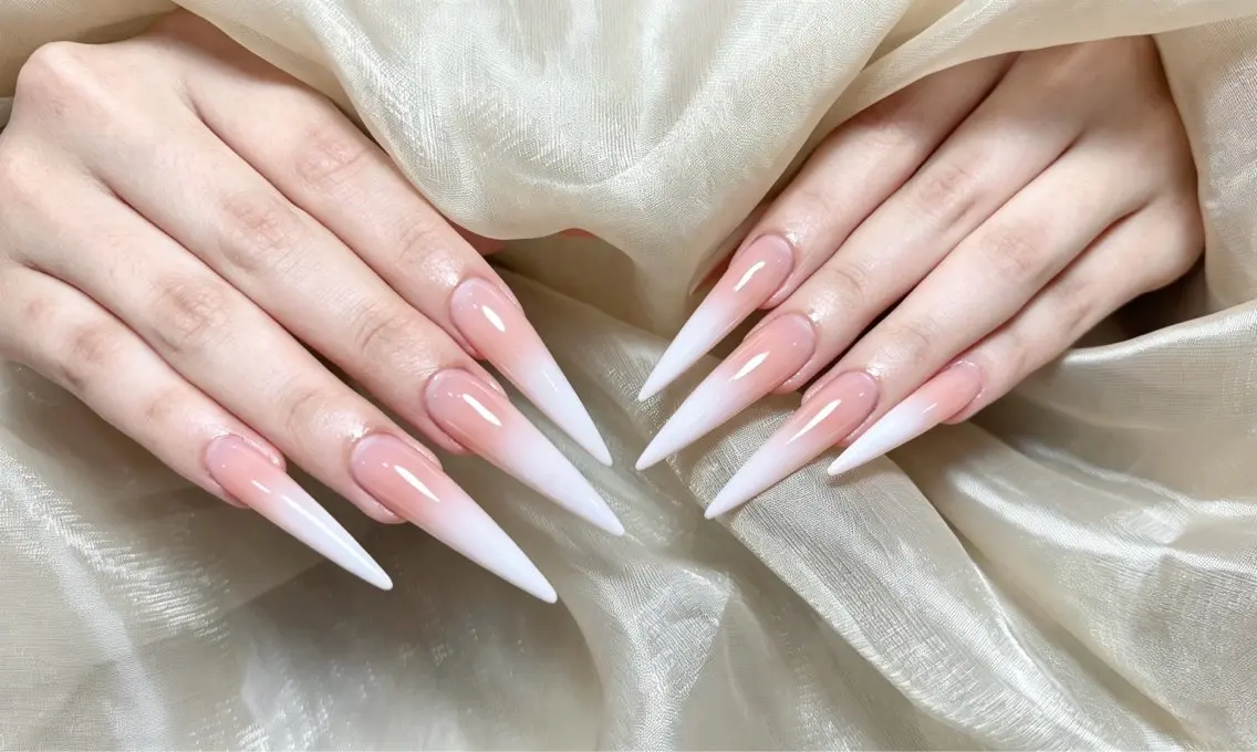 ネイル チークネイル 長さ出し フレンチネイル ジェルネイル 韓国ネイル ハンドネイル Lucky Nail Salon❶のネイルデザイン