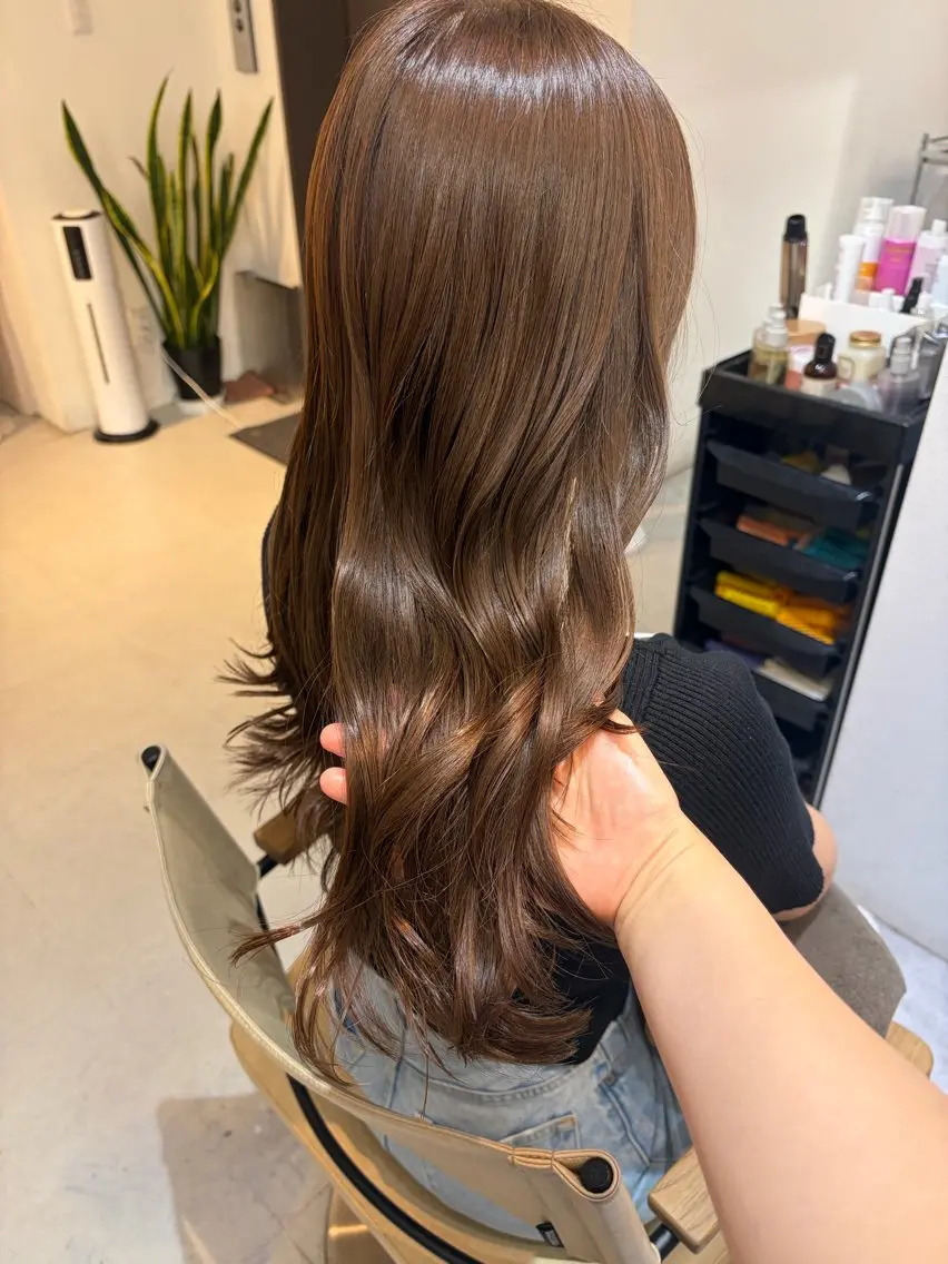 セミロング カット ヘアカラー トリートメント ✨色持ちの良い艶 カラー✨蟹江真世のヘアスタイル