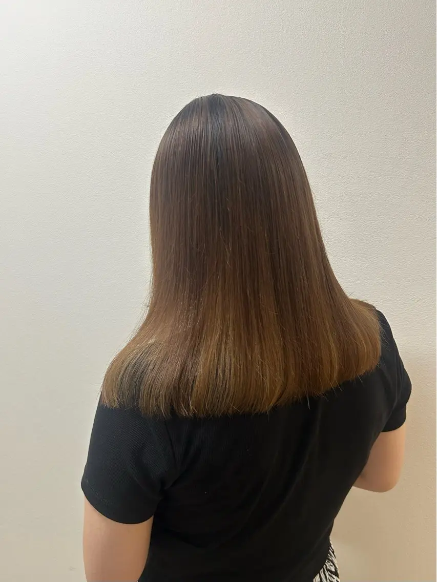 セミロング レナークウィズ　北川 愛璃のヘアスタイル