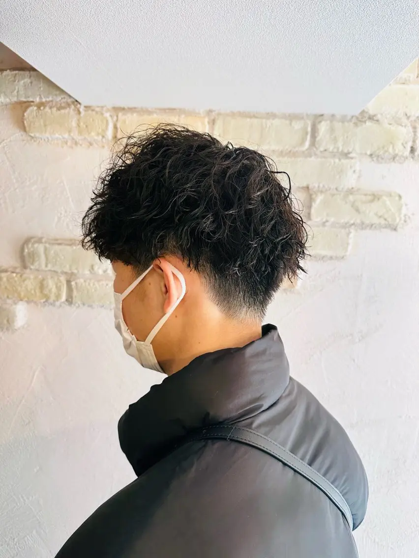 ミディアム ミディアムパーマ ヘアーズベリー 藤本のヘアスタイル
