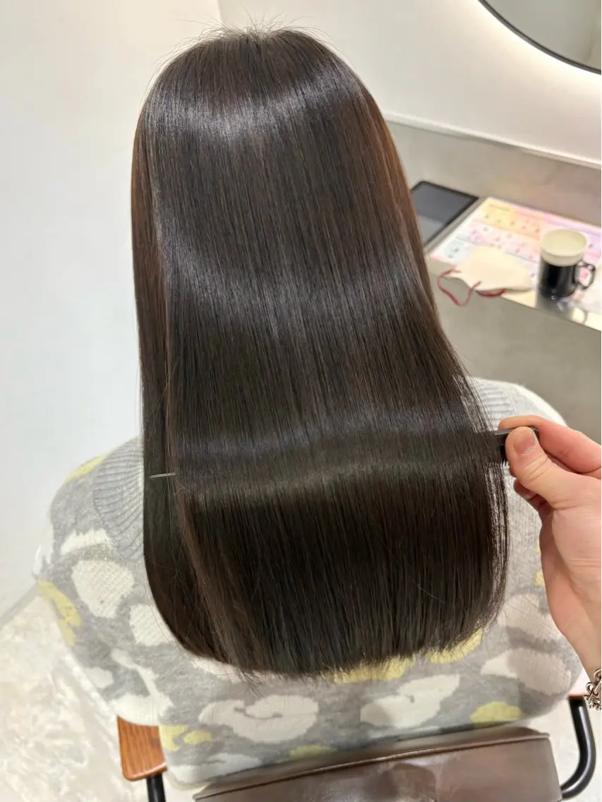 セミロング 髪質改善 トリートメント 髪質改善 縮毛矯正/ レイヤー/銀座/本木のヘアスタイル