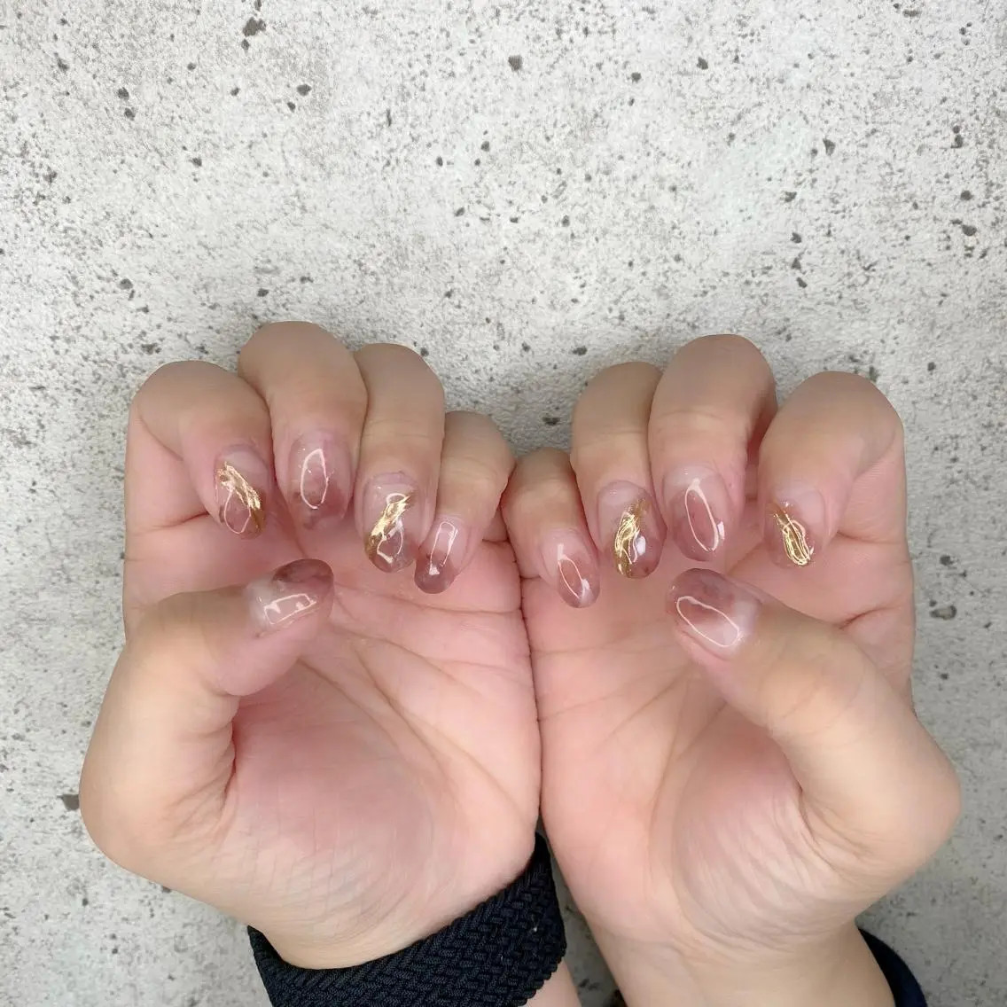 ミディアム カラー パーマ ヘアアレンジ メンズ キッズ ネイル マツエク・マツパ アイブロウ ブラウンカラー カラーマツエク 入学式 卒業式のヘアスタイル ブラウン ハンドネイル Salon Ｋのネイルデザイン