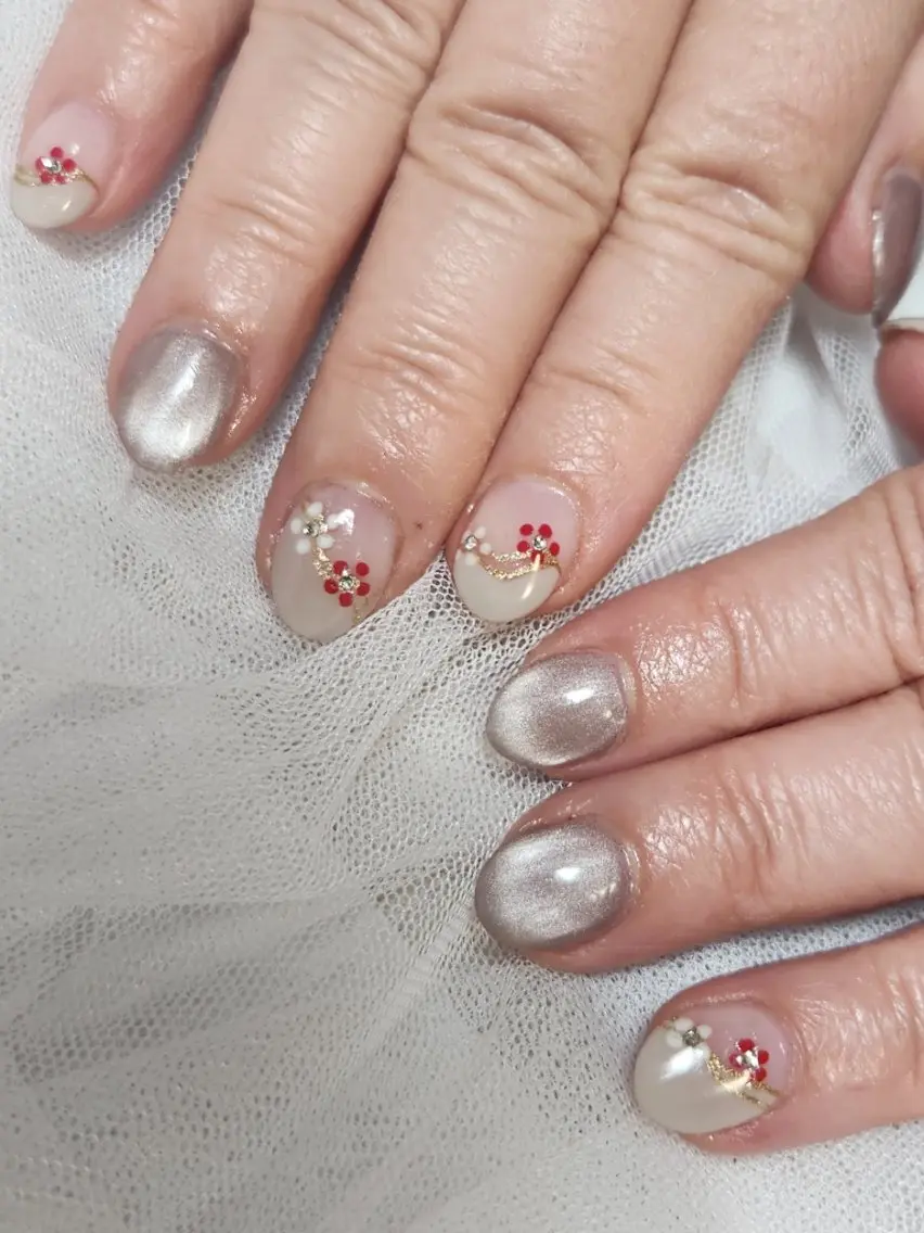 ネイル アートネイル ジェルネイル キラキラネイル ラメ(グリッター) マグネットネイル Nailroom3  古屋のネイルデザイン