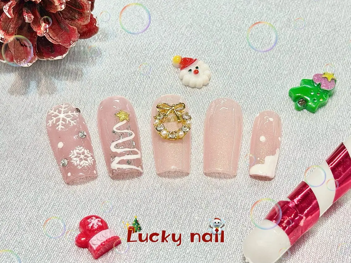 ネイル アートネイル チークネイル 長さ出し ジェルネイル マグネットネイル Lucky nail 小林和希のネイルデザイン