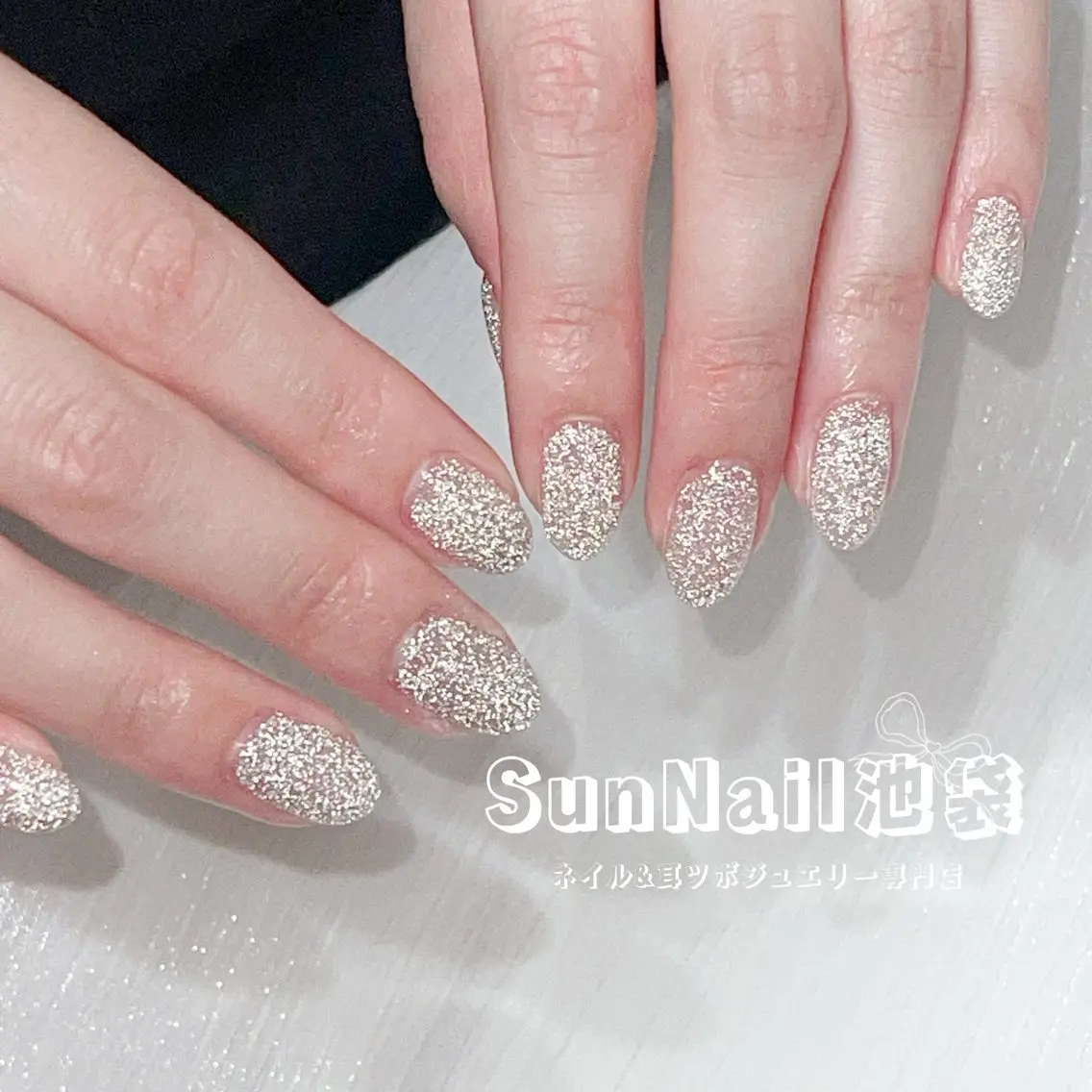 ネイル フラッシュネイル シルバー ハンドネイル ハンドケア Sun Nail 池袋のエステ・リラクイメージ