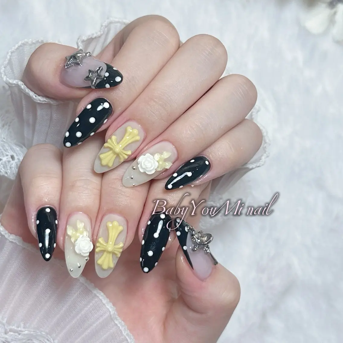 ネイル オーロラネイル チークネイル 成人式 フットネイル フレンチネイル ハンドネイル BabyYouMi nailのネイルデザイン