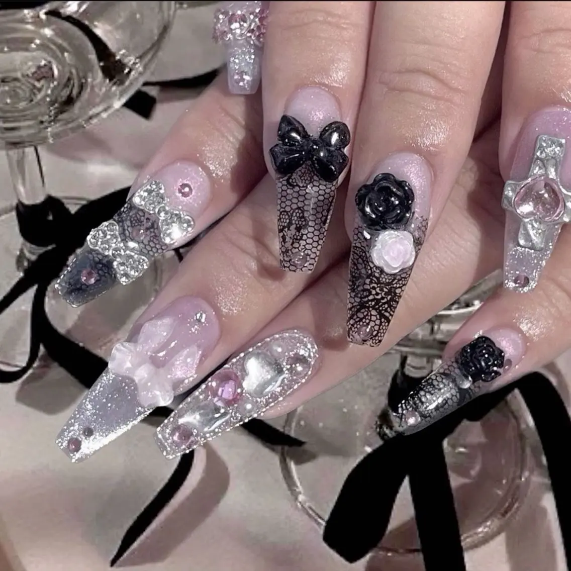 ネイル 長さ出し キラキラネイル マグネットネイル ミラーネイル ピンク Lee Nailsのネイルデザイン