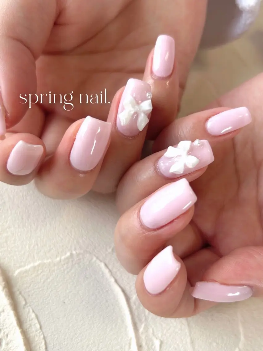 ミディアム pllia beautyのネイルデザイン