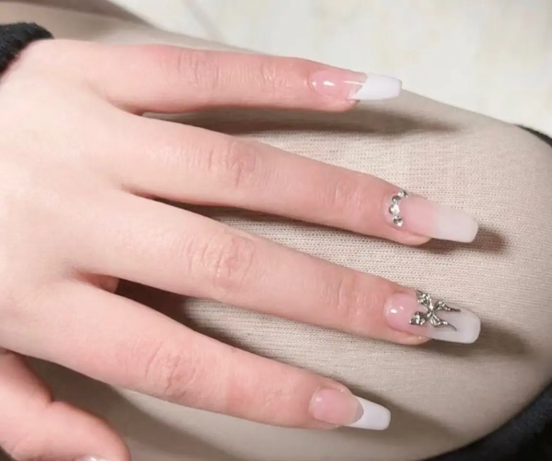 ネイル ハンドネイル エリ🫧 nail池袋東口のネイルデザイン