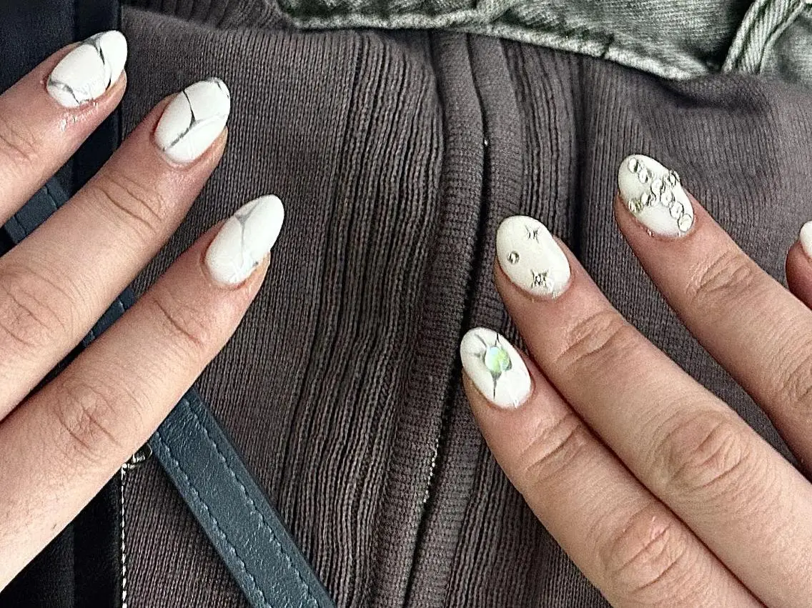 ネイル ハンドネイル na🎀🎀na ちゅるちゅるのネイルデザイン