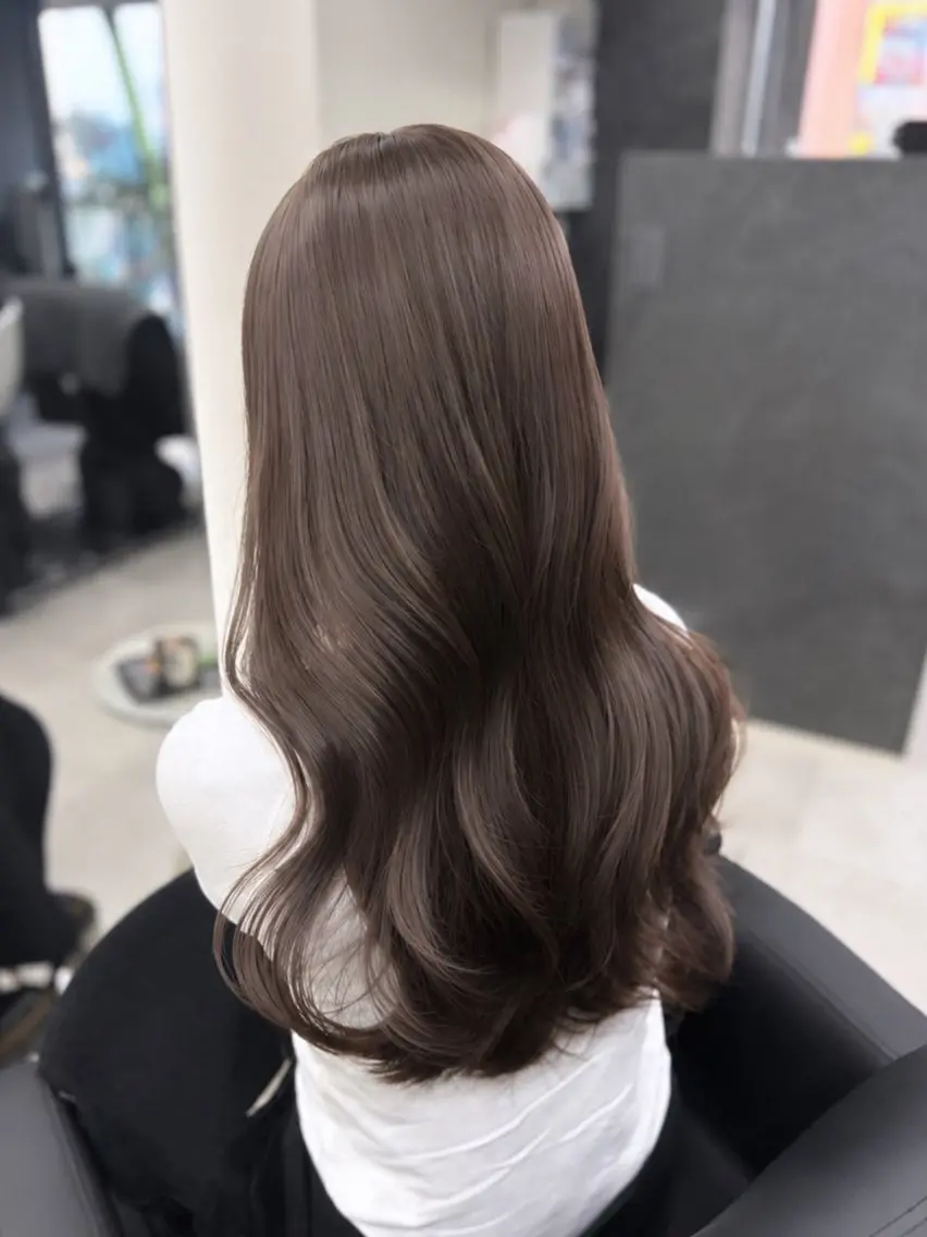 セミロング カラー グレージュ カット ヘアカラー 縮毛矯正/艶カラー /髪質改善/なんばのヘアスタイル