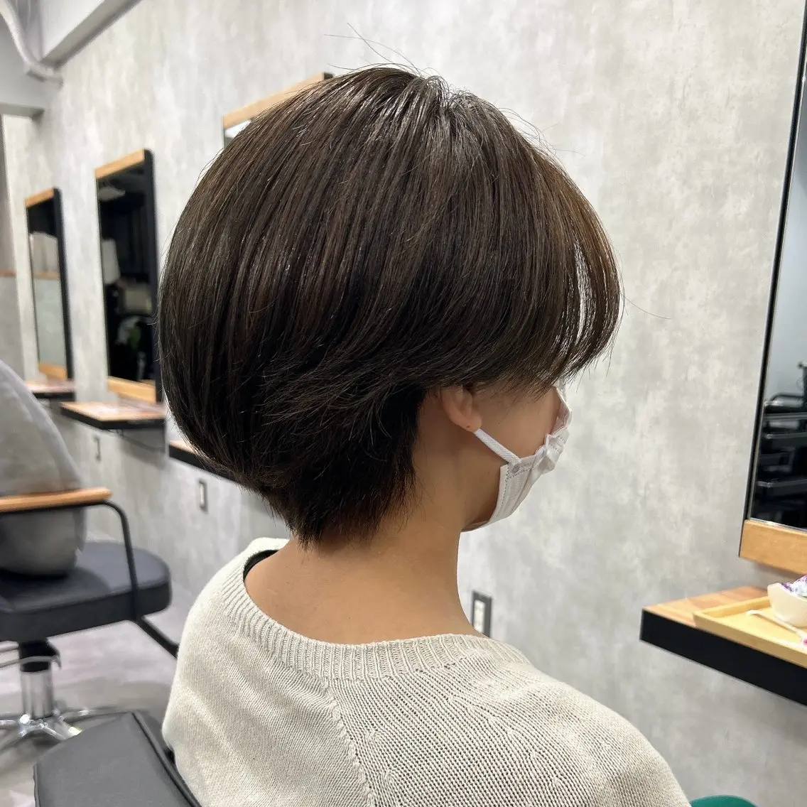 カラー ブラウンカラー オリーブブラウン 中内 美空のヘアスタイル