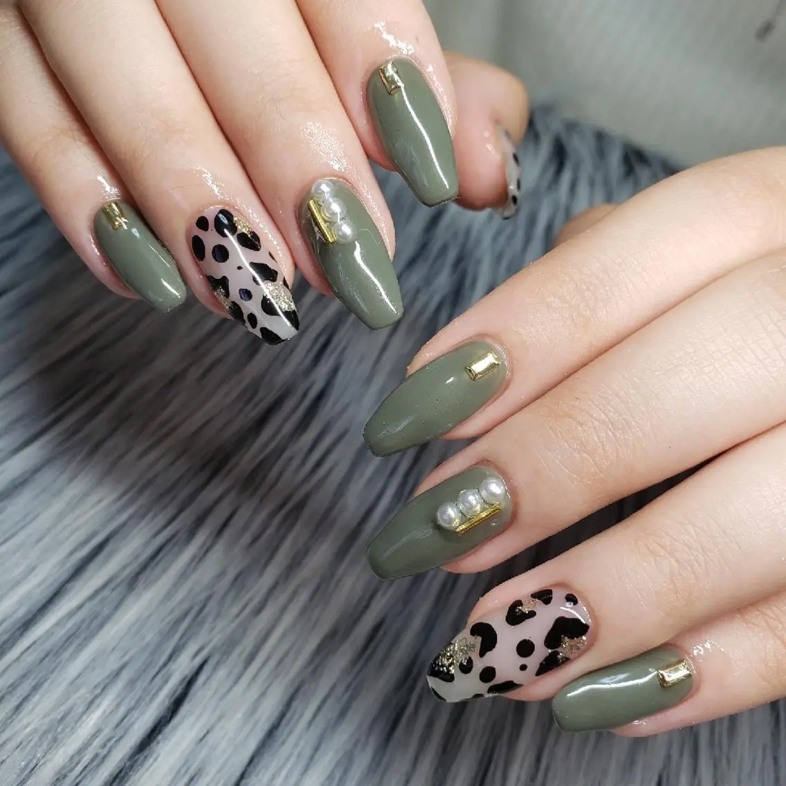 ネイル アニマル柄 冬ネイル Nail salon Coco【溝の口駅】のネイルデザイン